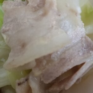 子供が喜ぶ(^^)肉とキャベツの鶏ガラ塩炒め♪